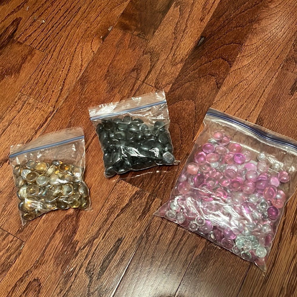 Lot of decorative stones
